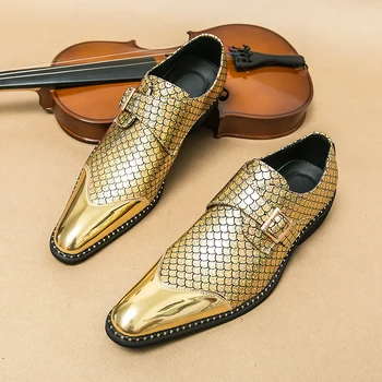 Yeni Altın Loafer'lar Erkekler için Metalik Rüzgar Kare Ayak Slip-On Düğün Ayakkabı Erkekler için Boyutu 38-44 Ücretsiz Kargo Erkek Ayakkabı