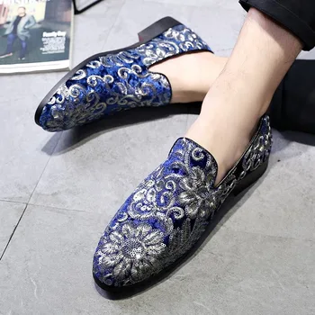 2023 Yeni Varış Erkekler Ayakkabı Üzerinde Kayma Siyah Mavi loafer ayakkabılar Mens İçin Moda rahat ayakkabılar Yetişkin Kauçuk Yürüyüş Ayakkabısı Adam