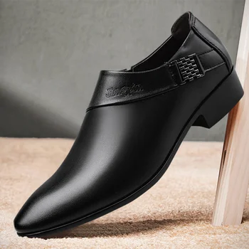 Lüks Erkek deri ayakkabı Resmi Elbise Ayakkabı Erkek Artı Boyutu Parti Düğün Ofis iş ayakkabısı üzerinde Kayma İş Rahat Oxfords