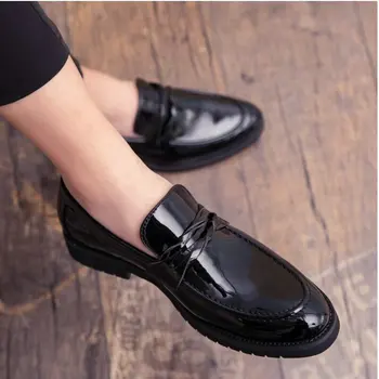 Erkekler İngiliz Brogue Sivri Burun ayakkabı Pop Beyaz Siyah Düğün ayakkabı Erkekler Elbise Deri Resmi İş Parti Oxfords Ayakkabı