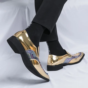 Moda Sivri Elbise Ayakkabı Erkekler Üzerinde Kayma Parti Loafer'lar Resmi Chelsea Sosyal Ayakkabı Rahat Erkek Düğün Ayakkabı Zapatos Hombre
