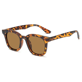 Yeni Varış Klasik moda güneş gözlükleri Renk Kişilik Bayanlar Kaliteli Güneş Koruma Erkekler Dekoratif Uv400 güneş gözlüğü