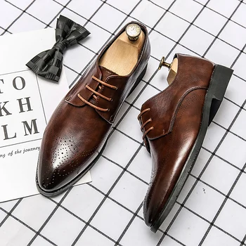 Derby Ayakkabı Erkekler PU Düşük Topuk Dantel-up Hollow Out Nefes Klasik Iş Elbise Ayakkabı Rahat Klasik Ziyafet Ayakkabı