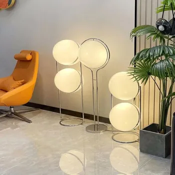 Garrault zemin lambası iskandinav Beyaz Akrilik Top zemin lambası Oturma Odası Otel Odası LED Krom Metal top lamba